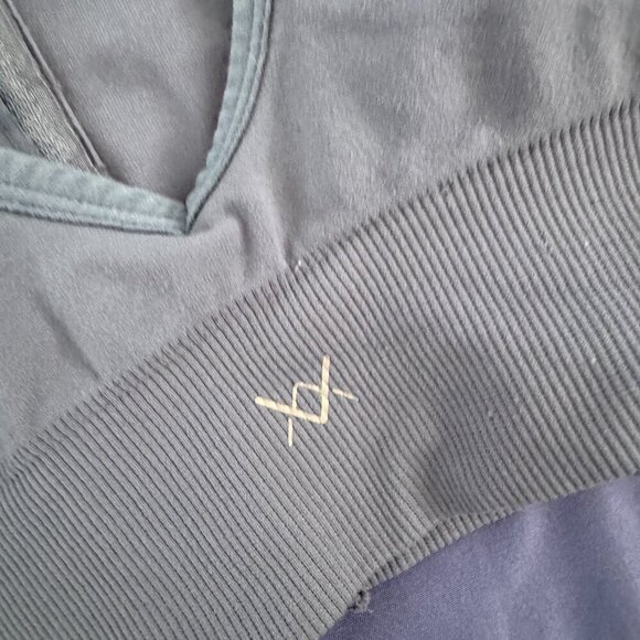 VINA Sports Bra Size L – Blue Navy  Zip Front Activewear Top - Picture 3 of 5